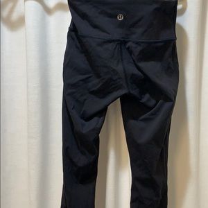lululemon capri length black leggings